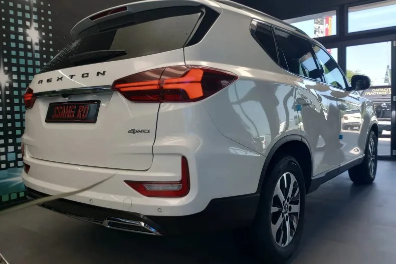 Ssangyong REXTON din 2024 cu 8 km - oferta SSA138975 - foto 13