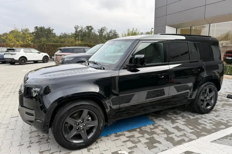 Land Rover Defender din 2024 cu 3.500 km - oferta LAN138977 - foto 1
