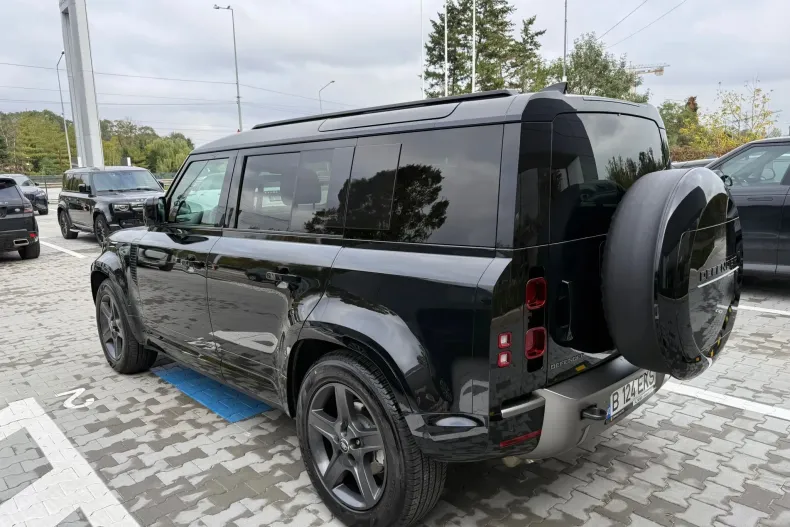 Land Rover Defender din 2024 cu 3.500 km - oferta LAN138977 - foto 3