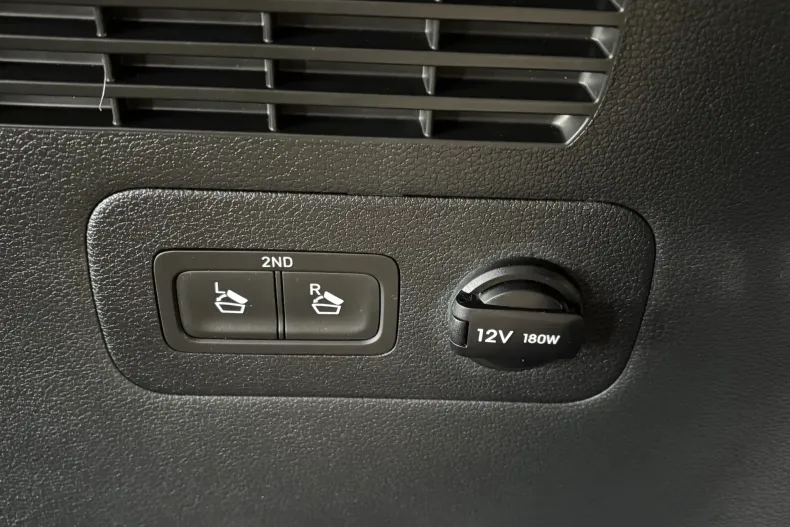 Hyundai SANTA FE din 2021 cu 116.000 km - oferta HYU138987 - foto 30