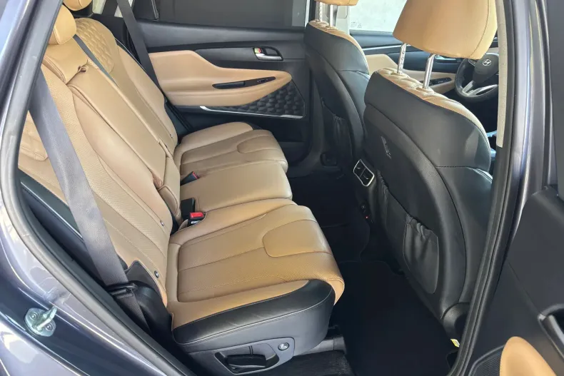 Hyundai SANTA FE din 2021 cu 116.000 km - oferta HYU138987 - foto 38