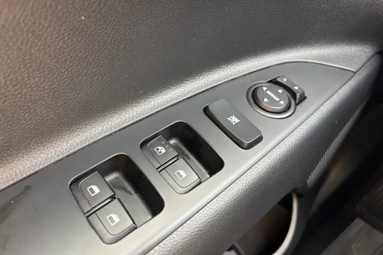 Kia Stonic din 2021 cu 111.000 km - oferta KIA138993 - foto 24