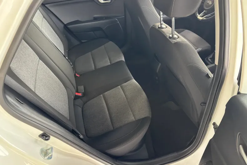 Kia Stonic din 2021 cu 111.000 km - oferta KIA138993 - foto 31