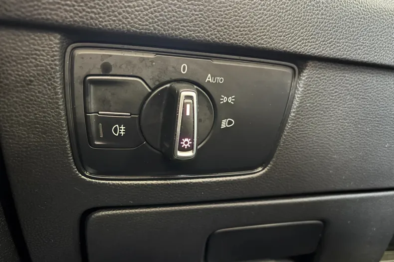 Volkswagen Passat din 2020 cu 106.800 km - oferta VOL138998 - foto 18