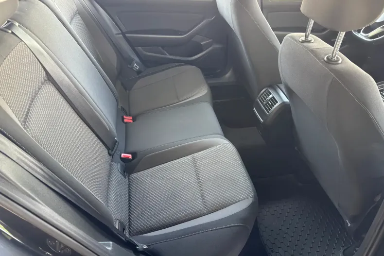 Volkswagen Passat din 2020 cu 106.800 km - oferta VOL138998 - foto 28