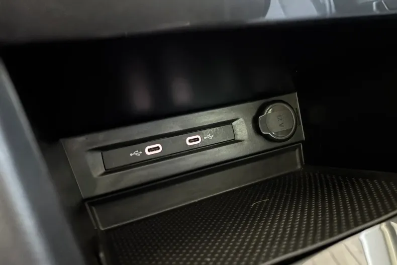 Volkswagen Tiguan din 2020 cu 173.000 km - oferta VOL139003 - foto 38