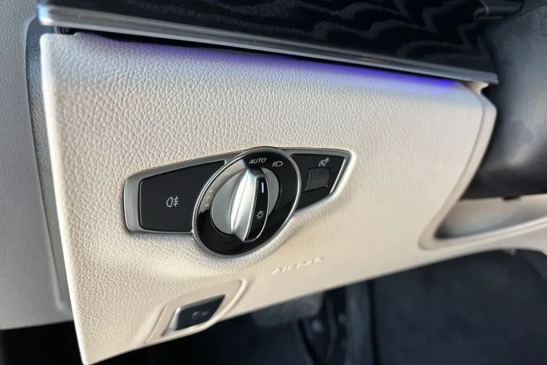 Mercedes-Benz E din 2021 cu 32.000 km - oferta MER139011 - foto 32