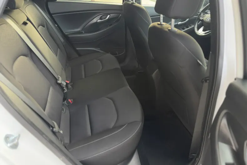 Hyundai i30 din 2020 cu 180.000 km - oferta HYU139020 - foto 39