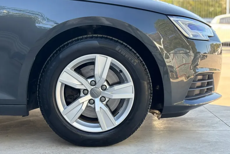 Audi A4 din 2019 cu 170.000 km - oferta AUD139023 - foto 11