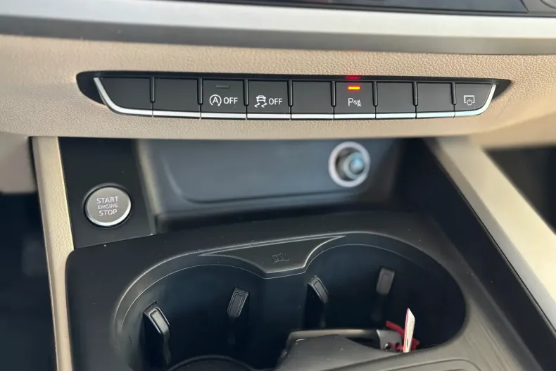 Audi A4 din 2019 cu 170.000 km - oferta AUD139023 - foto 26