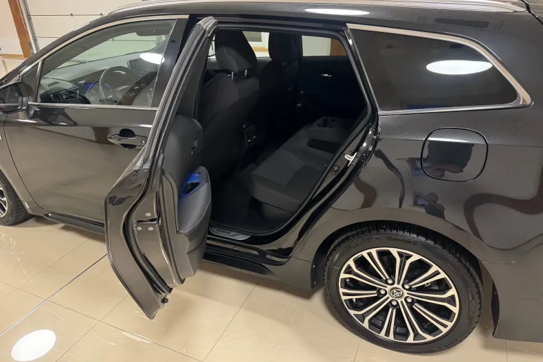 Toyota Corolla din 2019 cu 143.000 km - oferta TOY139027 - foto 8