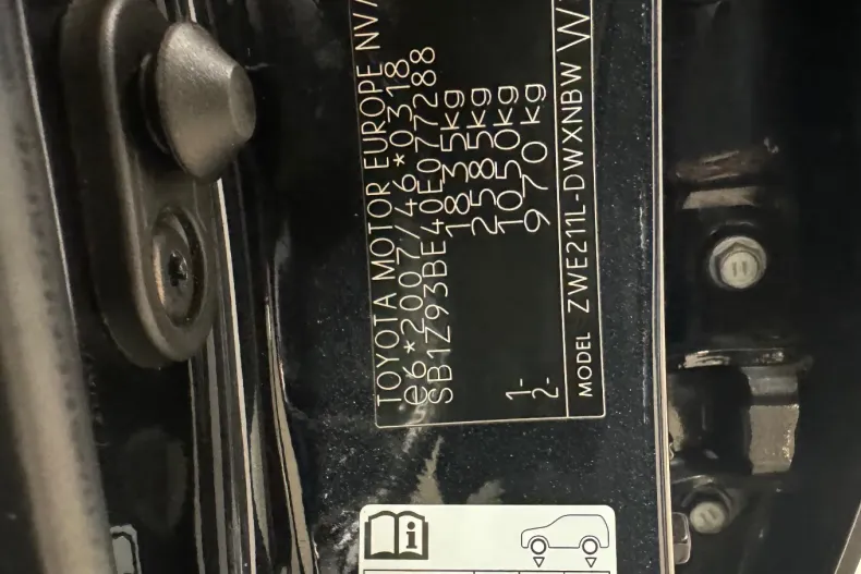 Toyota Corolla din 2019 cu 143.000 km - oferta TOY139027 - foto 17