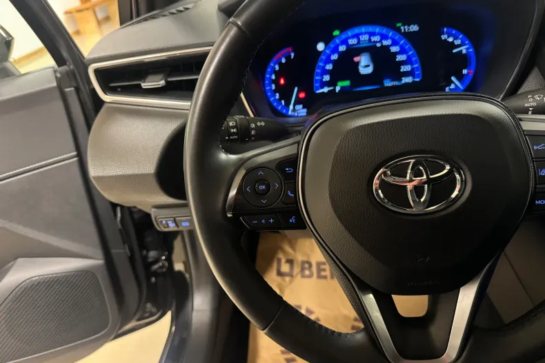 Toyota Corolla din 2019 cu 143.000 km - oferta TOY139027 - foto 21