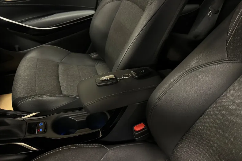 Toyota Corolla din 2021 cu 99.999 km - oferta TOY139031 - foto 26