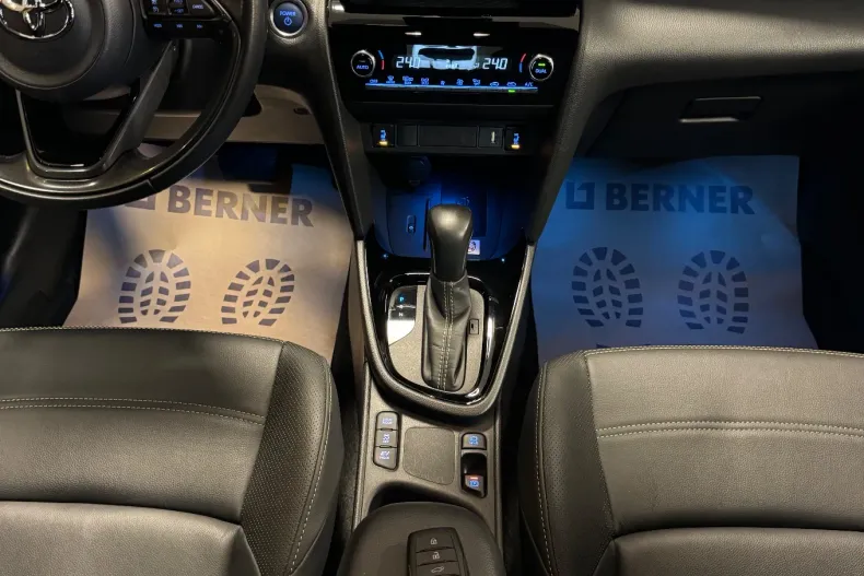 Toyota Yaris Cross din 2021 cu 96.800 km - oferta TOY139033 - foto 12