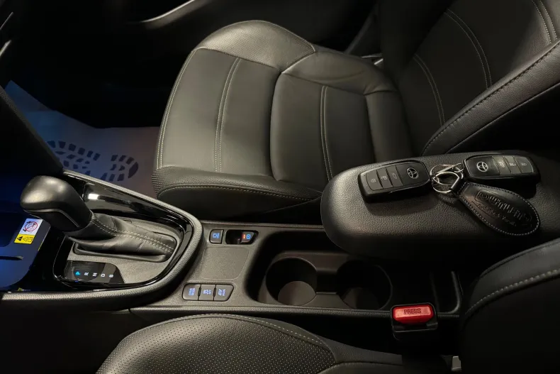 Toyota Yaris Cross din 2021 cu 96.800 km - oferta TOY139033 - foto 22