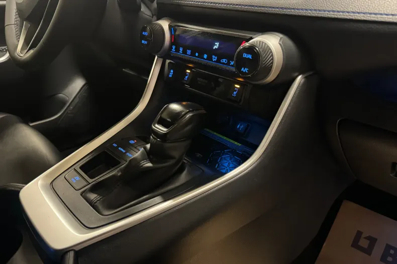 Toyota RAV4 din 2020 cu 98.999 km - oferta TOY139035 - foto 16