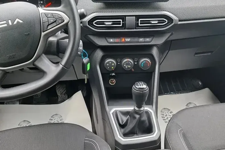 Dacia Logan din 2023 cu 38.784 km - oferta DAC139054 - foto 7