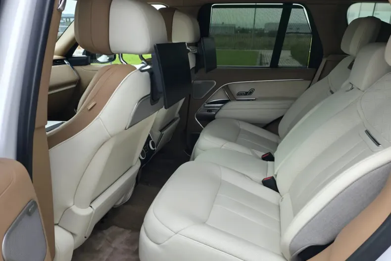 Land Rover Range Rover din 2024 cu 26.631 km - oferta LAN139071 - foto 5