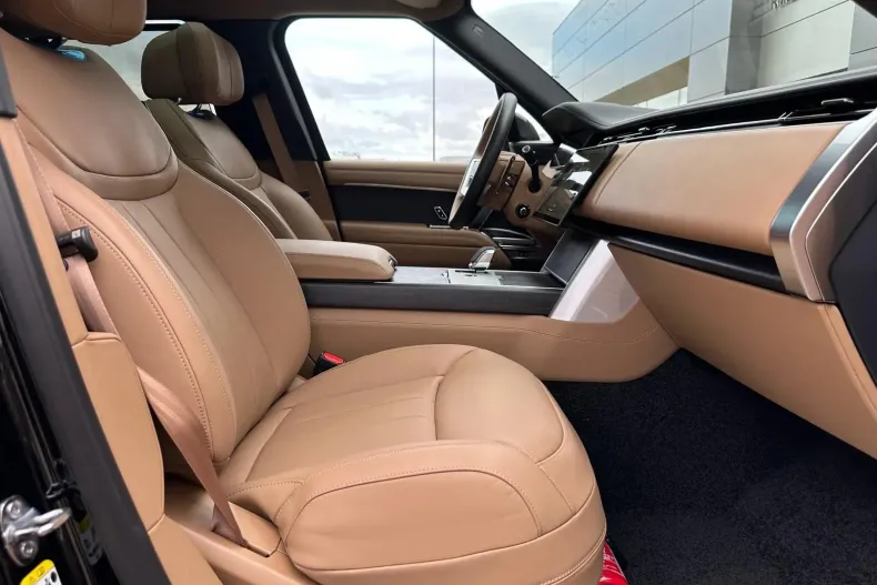 Land Rover Range Rover din 2025 cu 900 km - oferta LAN139072 - foto 5