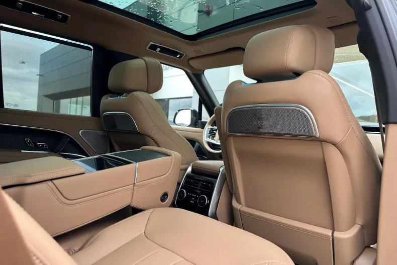 Land Rover Range Rover din 2025 cu 900 km - oferta LAN139072 - foto 8