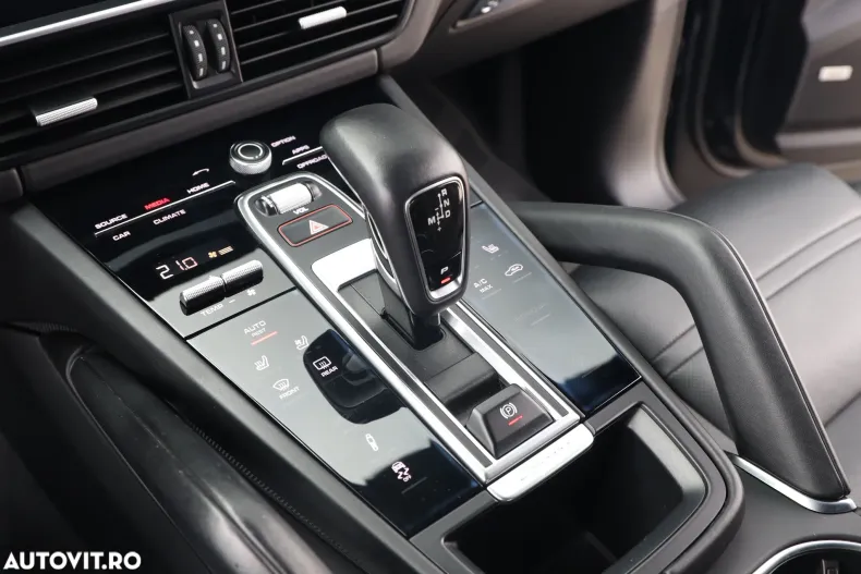 Porsche Cayenne din 2019 cu 133.673 km - oferta POR139098 - foto 26