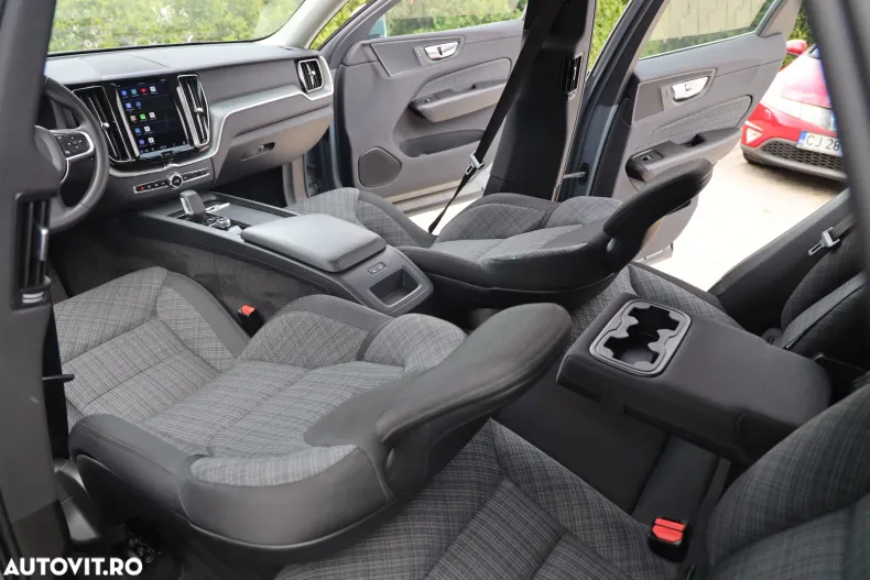 Volvo XC60 din 2022 cu 72.964 km - oferta VOL139102 - foto 11