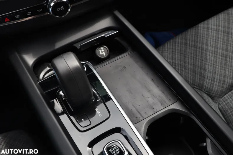 Volvo XC60 din 2022 cu 72.964 km - oferta VOL139102 - foto 25