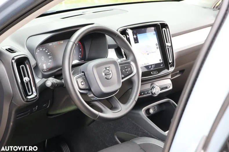 Volvo XC40 din 2019 cu 82.631 km - oferta VOL139105 - foto 7