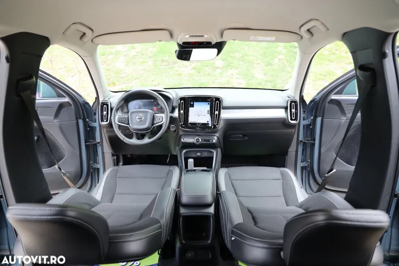 Volvo XC40 din 2019 cu 82.631 km - oferta VOL139105 - foto 14