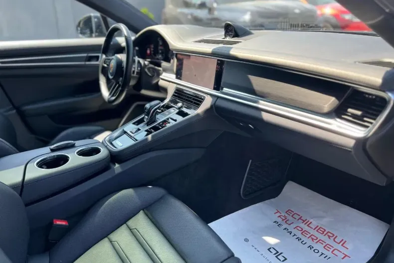 Porsche Panamera din 2022 cu 63.570 km - oferta POR139137 - foto 34