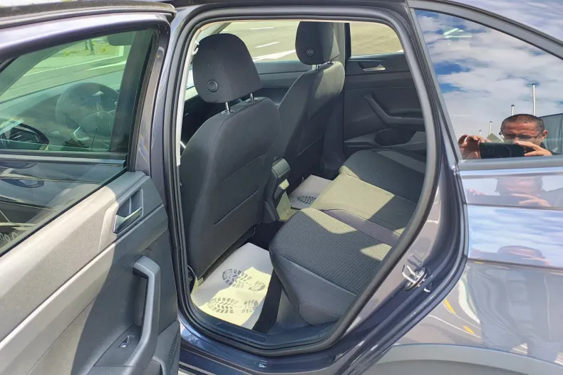 Volkswagen Taigo din 2025 cu 13.000 km - oferta VOL139194 - foto 14