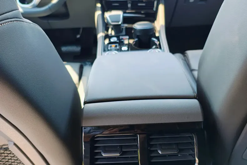 Volkswagen Touareg din 2025 cu 5 km - oferta VOL139199 - foto 10