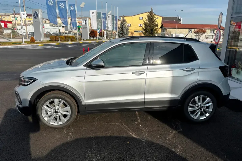 Volkswagen T-Cross din 2024 cu 4.900 km - oferta VOL139208 - foto 7