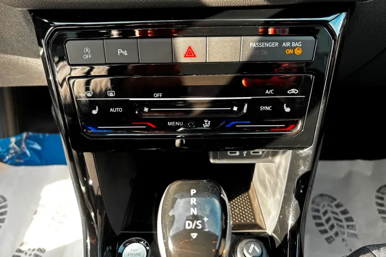 Volkswagen T-Cross din 2024 cu 4.900 km - oferta VOL139208 - foto 9