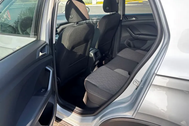 Volkswagen T-Cross din 2024 cu 4.900 km - oferta VOL139208 - foto 12