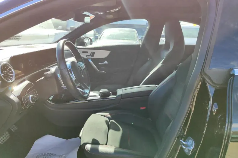 Mercedes-Benz CLA din 2022 cu 31.794 km - oferta MER139217 - foto 14