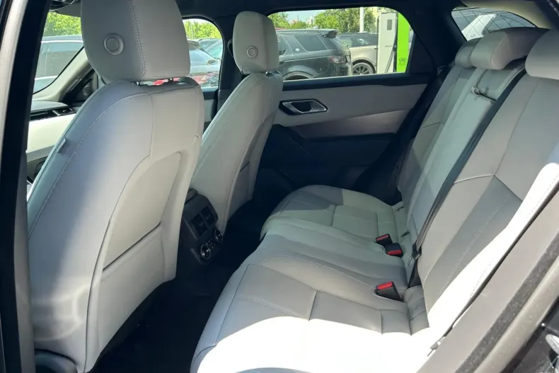 Land Rover Range Rover Velar din 2024 cu 2.687 km - oferta LAN139219 - foto 5