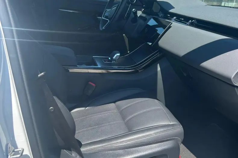 Land Rover Range Rover Evoque din 2024 cu 11.376 km - oferta LAN139221 - foto 16