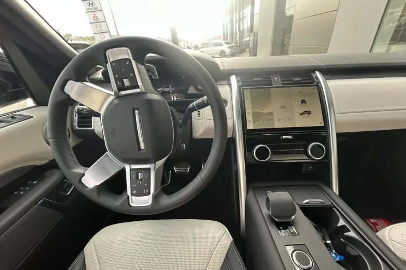 Land Rover Discovery din 2024 cu 2.085 km - oferta LAN139223 - foto 4