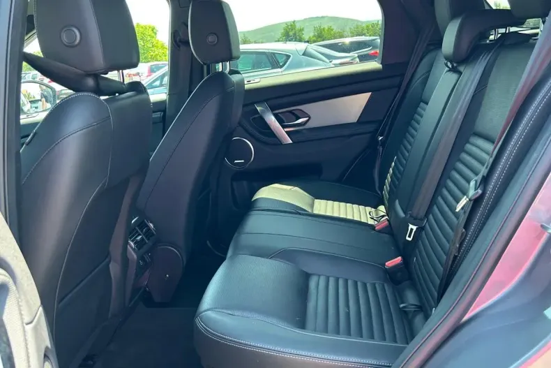 Land Rover Discovery Sport din 2022 cu 9.346 km - oferta LAN139224 - foto 9