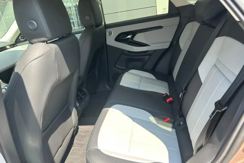 Land Rover Range Rover Evoque din 2024 cu 1.438 km - oferta LAN139236 - foto 9