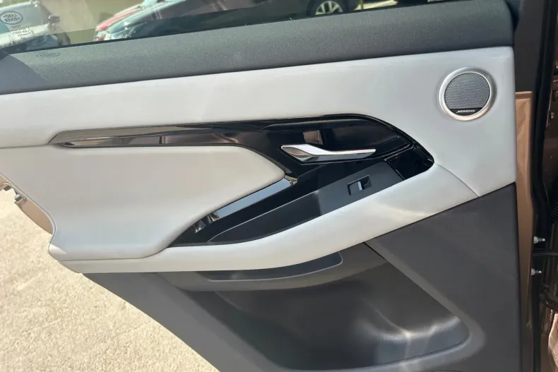 Land Rover Range Rover Evoque din 2024 cu 1.438 km - oferta LAN139236 - foto 14