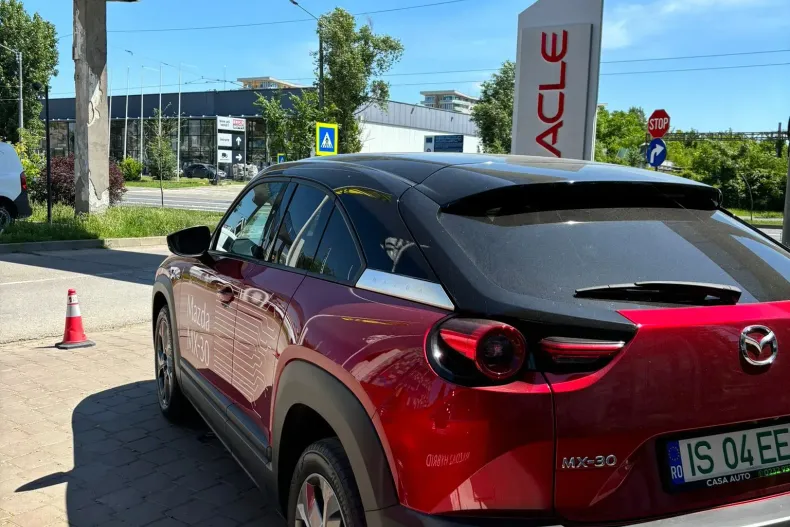 Mazda MX-30 din 2025 cu 900 km - oferta MAZ139253 - foto 2