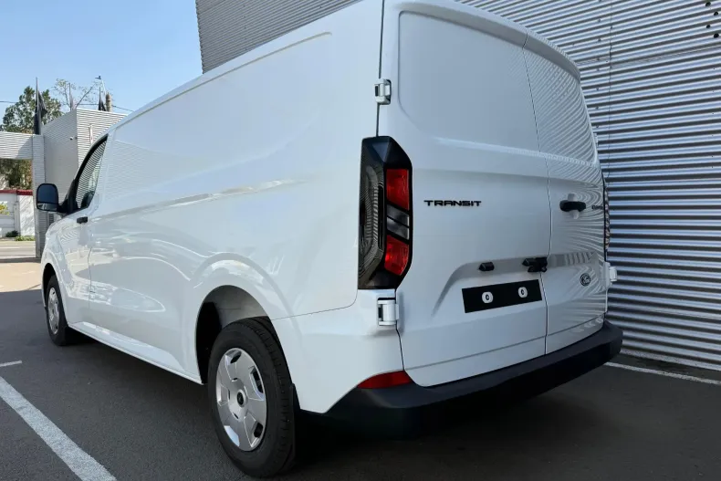 Ford Transit Custom din 2025 cu 1 km - oferta FOR139259 - foto 13