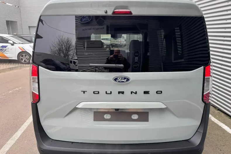 Ford Tourneo Courier din 2024 cu 1 km - oferta FOR139284 - foto 21