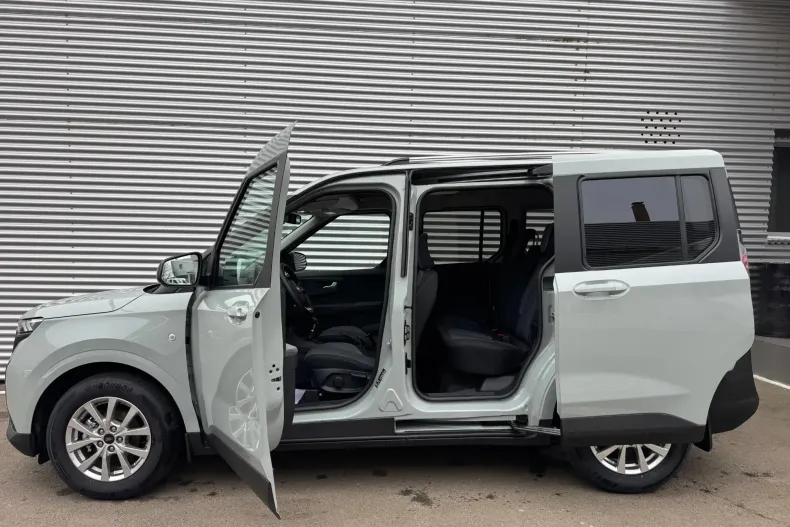 Ford Tourneo Courier din 2024 cu 1 km - oferta FOR139284 - foto 25