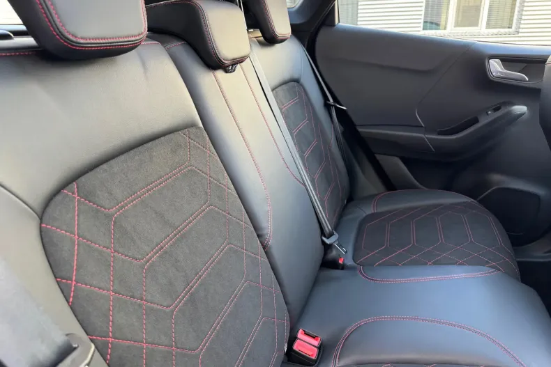 Ford Puma din 2024 cu 3.500 km - oferta FOR139286 - foto 19