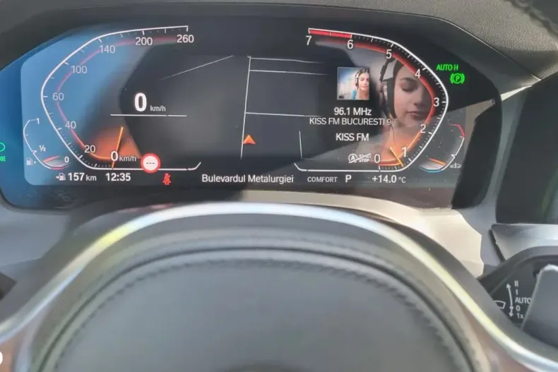 BMW Seria 3 din 2019 cu 74.500 km - oferta BMW139294 - foto 2