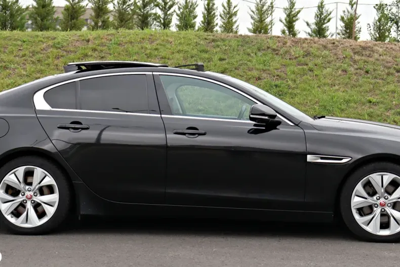 Jaguar XE din 2021 cu 177.957 km - oferta JAG139346 - foto 8